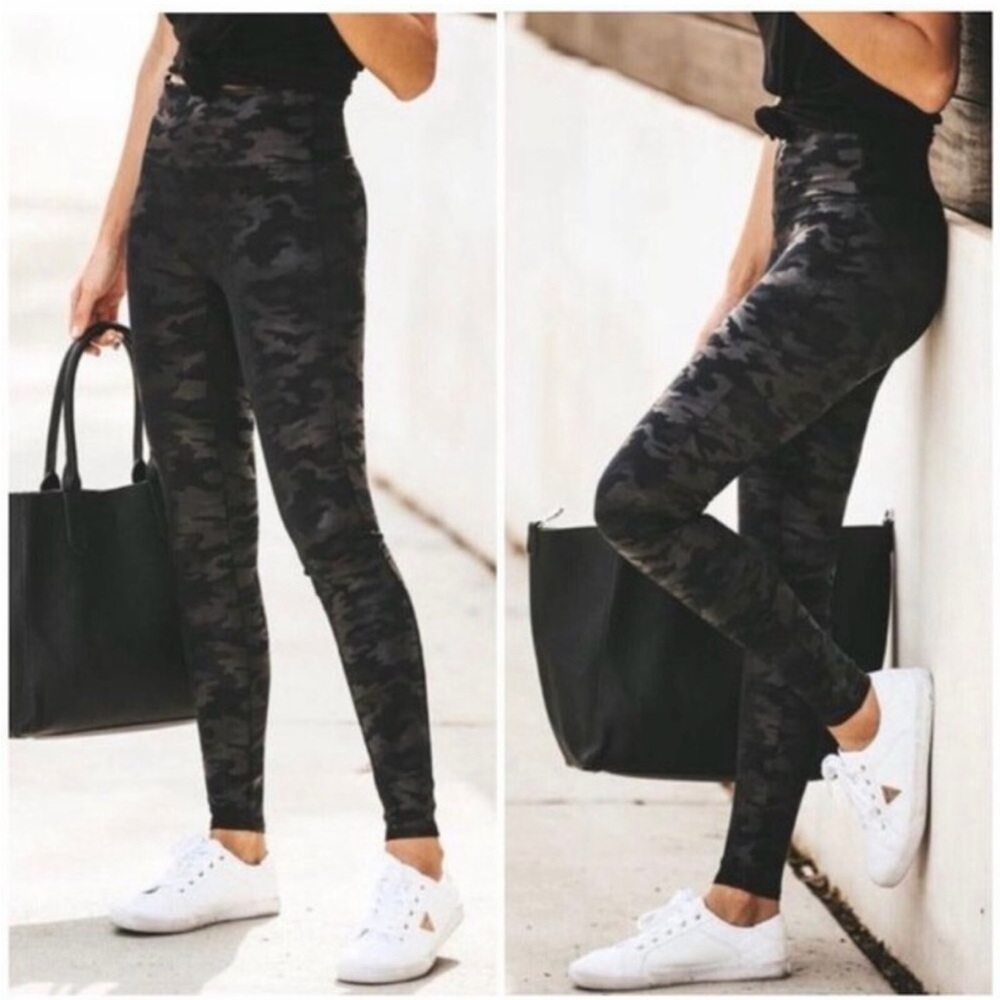 Spanx Black Camo Leggings small